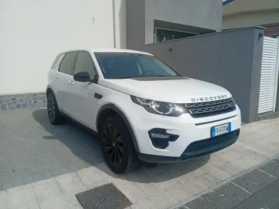 Usata Land Rover Discovery 5 SE 149 CV (109 kW) 2019 Bianco SUV