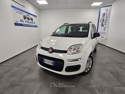 Usata Fiat Panda Lounge 69 CV (50 kW) 2013 Bianco Utilitaria