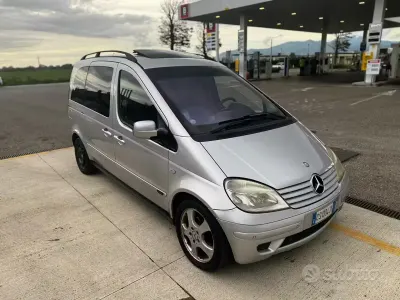 Usata Mercedes Vaneo 91 CV (66 kW) 2004 Grigio Monovolume