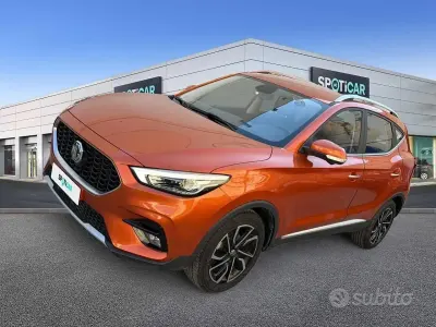 Usata MG ZS Luxury 106 CV (77 kW) 2023 Arancione SUV