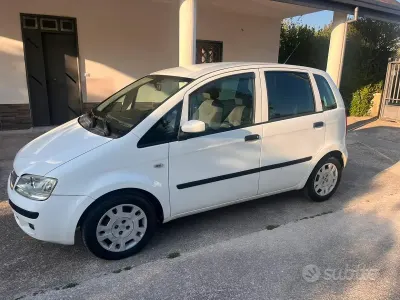 Usata Fiat Idea 70 CV (51 kW) 2007 Bianco Monovolume