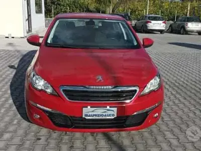 Usata Peugeot 308 Allure 115 CV (84 kW) 2014 Rosso Berlina