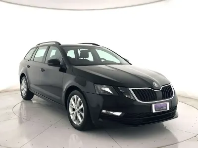 Usata Skoda Octavia Style 116 CV (85 kW) 2019 Nero metallizzato Station wagon