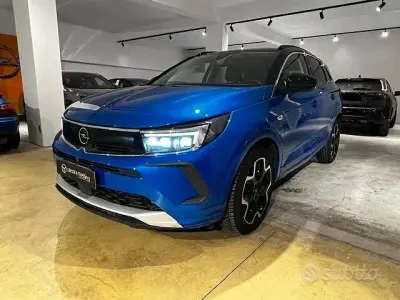Usata Opel Grandland X Ultimate 131 CV (96 kW) 2022 Bluazzurro SUV