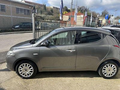 Usata Lancia Ypsilon S 95 CV (69 kW) 2017 Grigio Utilitaria