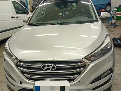 Usata Hyundai Tucson Xpossible 116 CV (85 kW) 2016 Grigio SUV