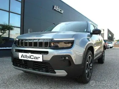 Nuova Jeep Avenger Summit 101 CV (74 kW) 2025 Rosso SUV