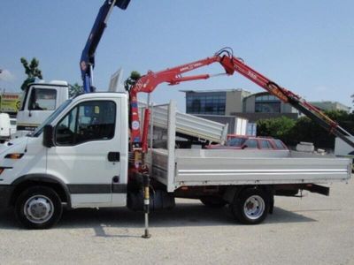 usata Iveco Daily 35 C 11 HPI 2.8 110 CV Con GRU