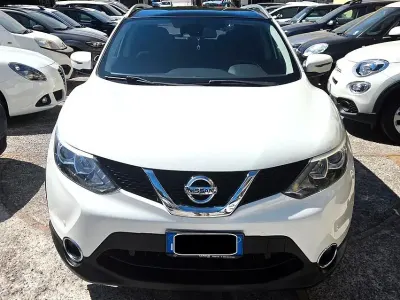 Usata Nissan Qashqai 131 CV (96 kW) 2016 Bianco SUV