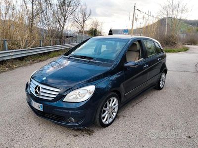 Usata Mercedes B200 Chrome 140 CV (102 kW) 2006 Blu/azzurro Monovolume