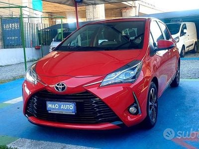 Usata Toyota Yaris 72 CV (52 kW) 2020 Rosso Berlina
