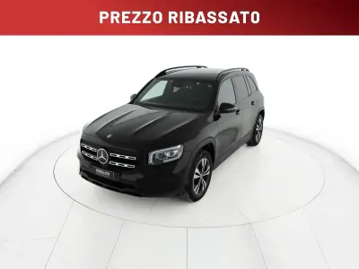 Usata Mercedes GLB200 150 CV (110 kW) 2022 Nero SUV