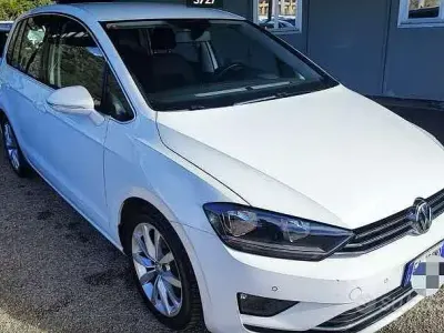 Usata VW Golf Sportsvan 110 CV (80 kW) 2015 Bianco Monovolume