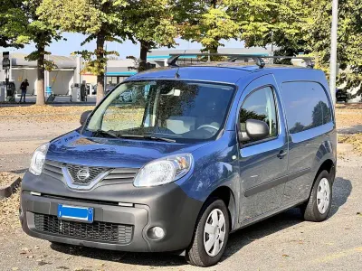 Gebraucht Nissan NV250 116 PS (85 kW) 2021 Blau Van