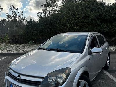 Usata Opel Astra Cosmo 101 CV (74 kW) 2005 Grigio Berlina
