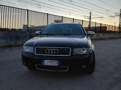 Usata Audi A4 Ambiente 131 CV (96 kW) 2003 Blu/azzurro Station wagon