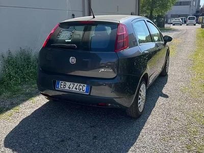 Usata Fiat Grande Punto 65 CV (47 kW) 2010 Grigio Utilitaria