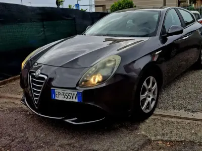 Usata Alfa Romeo Giulietta Progression 105 CV (77 kW) 2013 Utilitaria