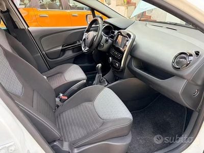Usata Renault Clio GrandTour 90 CV (66 kW) 2013 Bianco Station wagon