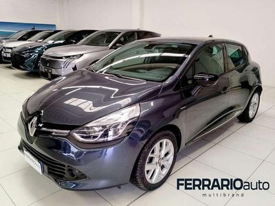 Usata Renault Clio IV LIMITED 73 CV (53 kW) 2018 Grigio Berlina