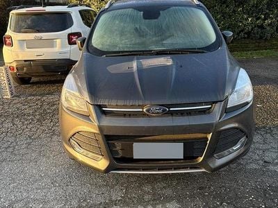 Usata Ford Kuga 120 CV (88 kW) 2016 Grigio SUV