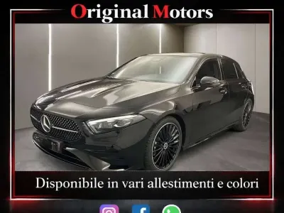 Nuova Mercedes A200 AMG 163 CV (119 kW) 2026 Cosmos black Berlina