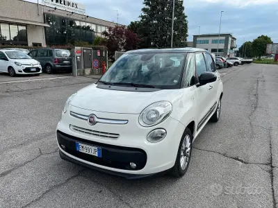 Begagnad Fiat 500L Pop 85 HK (62 kW) 2012 Vit Minibuss