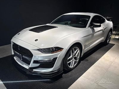 Usata Ford Mustang Fastback 290 CV (213 kW) 2019 Bianco Coupé