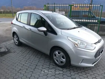 Begagnad Ford B-MAX 95 HK (69 kW) 2013 Silver Minibuss
