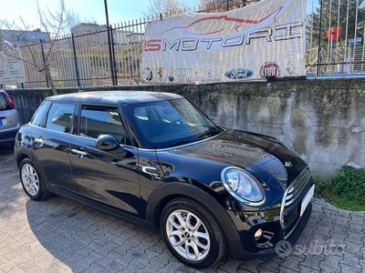 Usata Mini One D Business 95 CV (69 kW) 2018 Nero Utilitaria