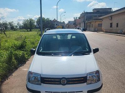 Usata Fiat Panda Active 70 CV (51 kW) 2006 Bianco Utilitaria