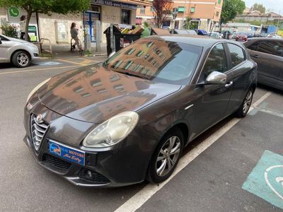 Usata Alfa Romeo Giulietta Distinctive 105 CV (77 kW) 2013 Grigio Utilitaria