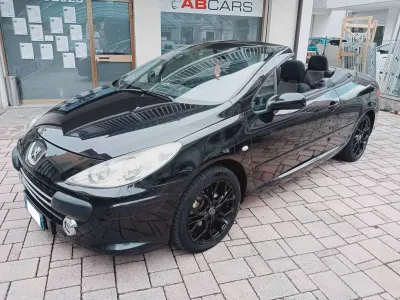 Usata Peugeot 307 CC 109 CV (80 kW) 2006 Black night Cabrio