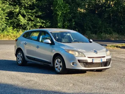 Begagnad Renault Mégane GT Line GT-Line 110 HK (80 kW) 2010 Grå Sedan