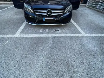 Usata Mercedes C220 170 CV (125 kW) 2017 Blu Berlina