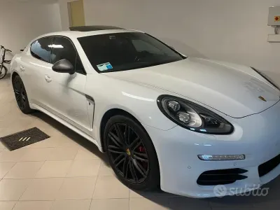 Usata Porsche Panamera 300 CV (220 kW) 2014 Bianco Utilitaria