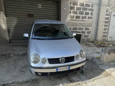 Usata VW Polo 64 CV (47 kW) 2002 Grigio Berlina