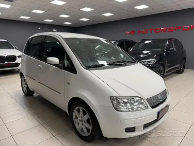Usata Fiat Idea Dynamic 90 CV (66 kW) 2008 Bianco Monovolume