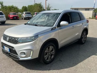 Usata Suzuki Vitara Cool 129 CV (94 kW) 2021 Argento SUV