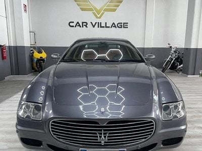 Begagnad Maserati Quattroporte 400 HK (294 kW) 2008 Grå Sedan
