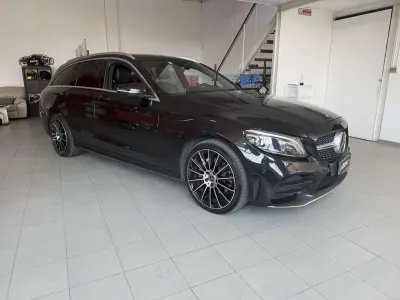 Usata Mercedes C220 Premium 194 CV (142 kW) 2021 Nero Station wagon