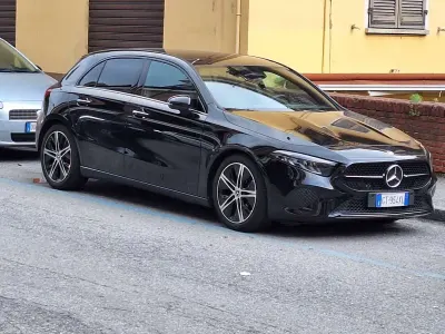 Usata Mercedes A180 Progressive 116 CV (85 kW) 2023 Nero Berlina