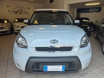 Usata Kia Soul 128 CV (94 kW) 2009 Grigio SUV