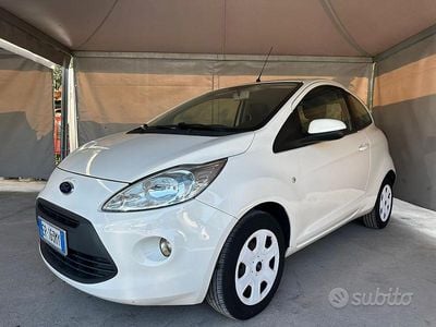 Usata Ford Ka Individual 69 CV (50 kW) 2013 Bianco Utilitaria