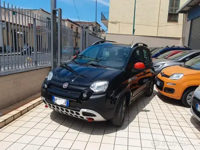 Usata Fiat Panda Cross Cross 95 CV (69 kW) 2016 Nero Utilitaria