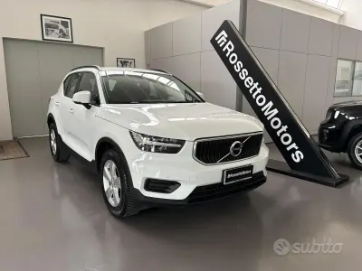 Occasion Volvo XC40 Momentum 129 ch (94 kW) 2021 Blanc SUV
