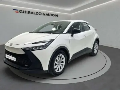 Usata Toyota C-HR Active 140 CV (102 kW) 2024 Bianco SUV
