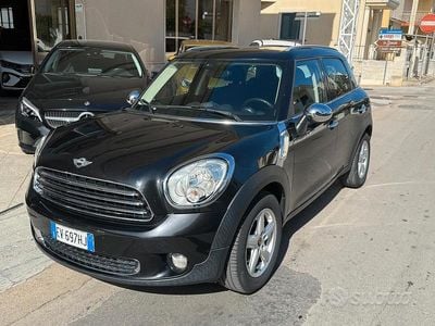 Usata Mini Cooper D Countryman Business 143 CV (105 kW) 2014 Nero SUV