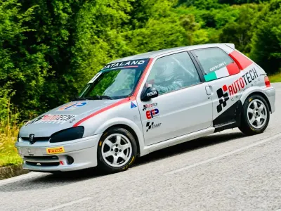 Usata Peugeot 106 118 CV (86 kW) 1998 Utilitaria