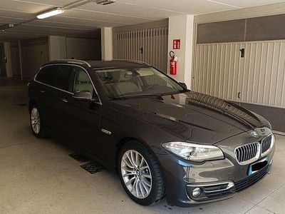 Usata BMW 520 Luxury Line 184 CV (135 kW) 2014 Grigio Station wagon